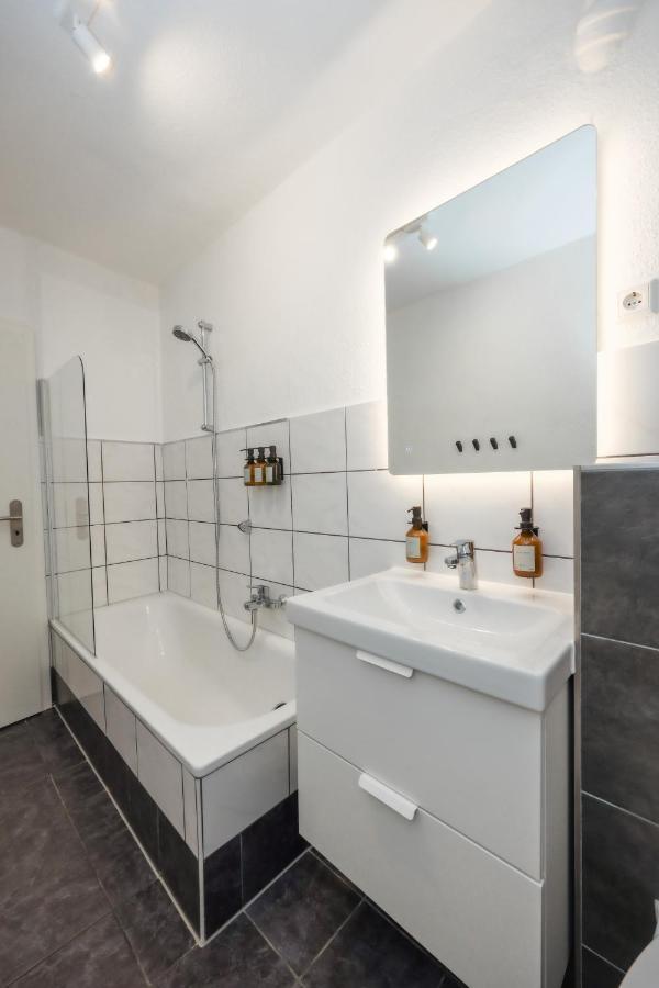 80Qm Luxurioese Designerwohnung Im Herzen Bochums Экстерьер фото